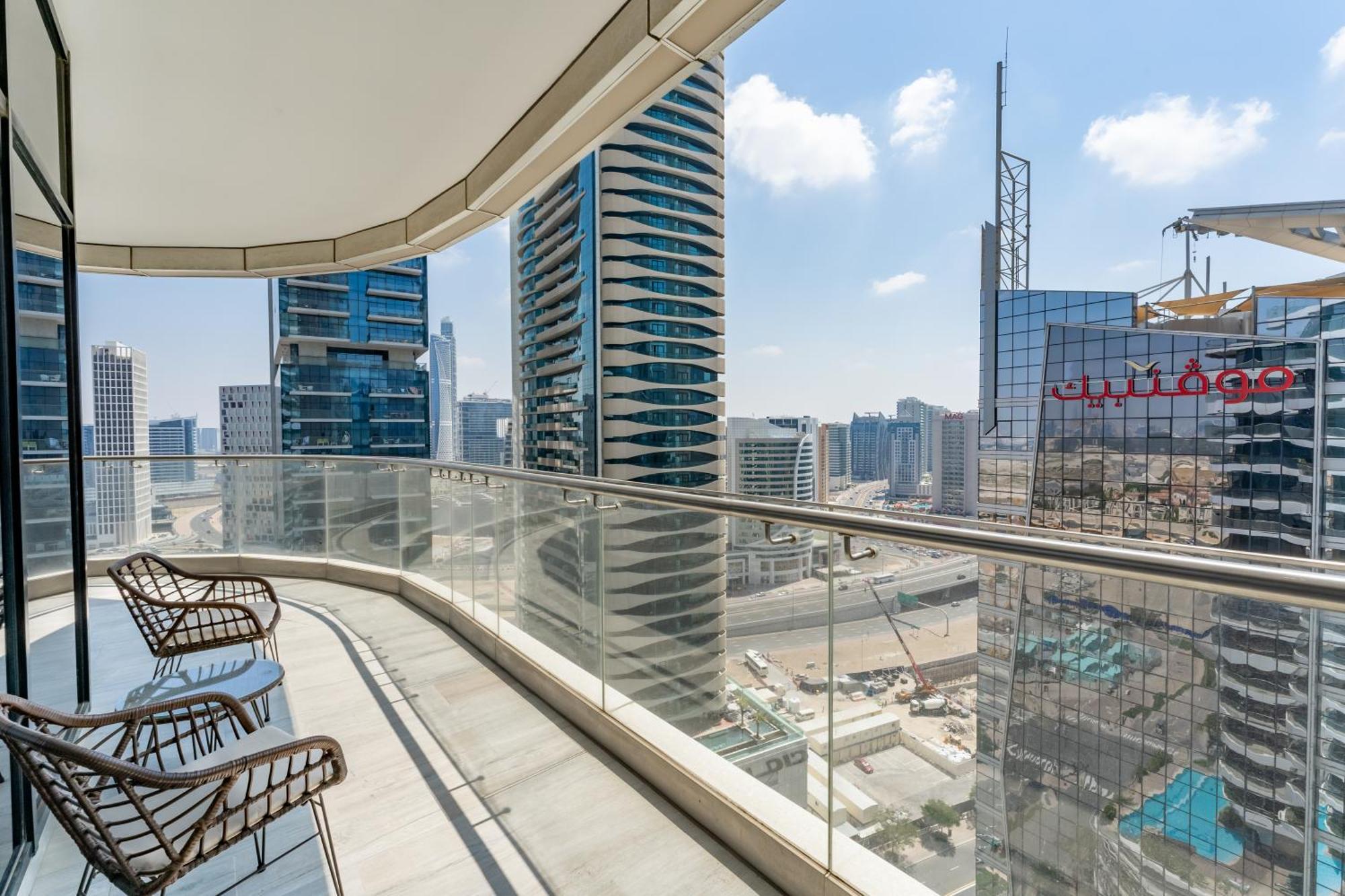 Fam Living - Rp Heights - 3 Mins Walk To Burj Khalifa & Dubai Mall Downtown Dubai Dış mekan fotoğraf